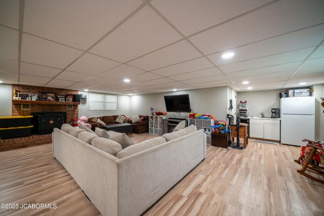 2910 SUE DRIVE, Jefferson City, MO 65109