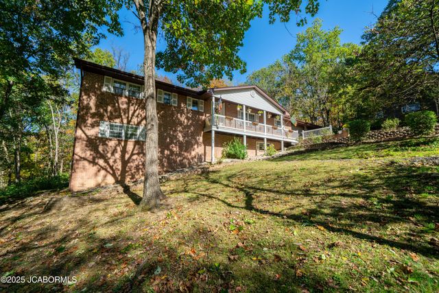 2910 SUE DRIVE, Jefferson City, MO 65109