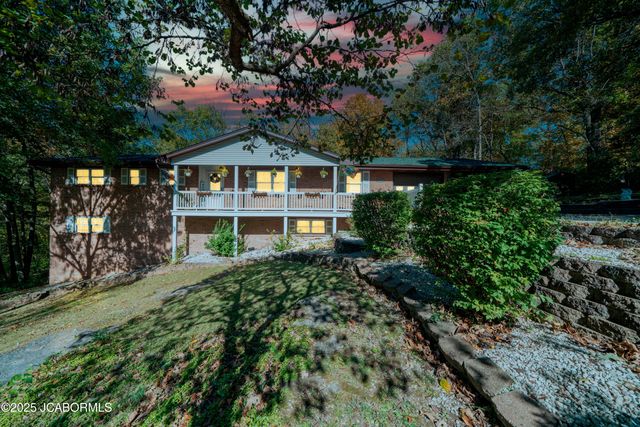 2910 SUE DRIVE, Jefferson City, MO 65109