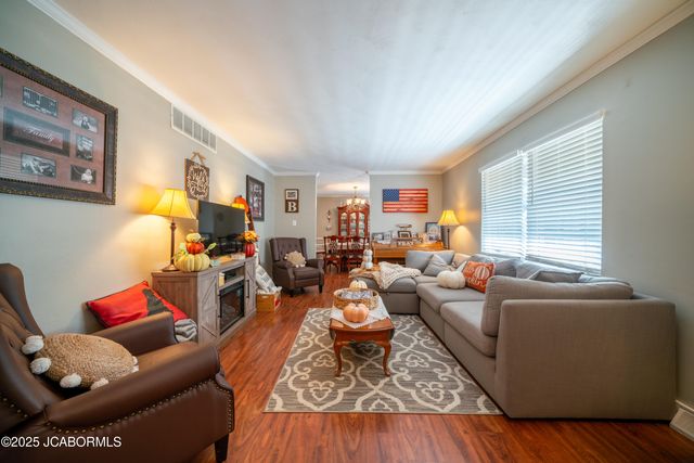 2910 SUE DRIVE, Jefferson City, MO 65109