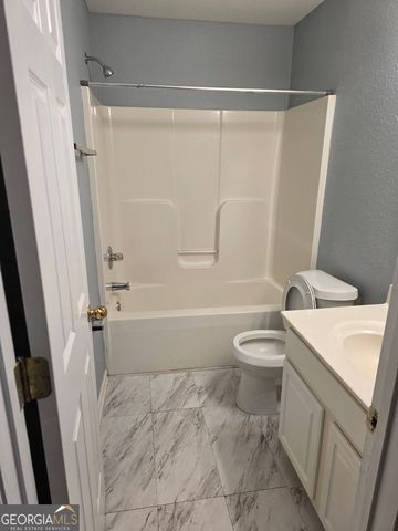 321 Brookview Drive, Riverdale, GA 30274