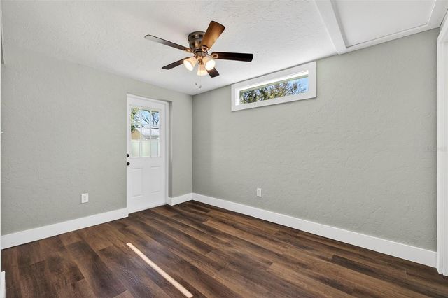 6525 15TH STREET N, St Petersburg, FL 33702