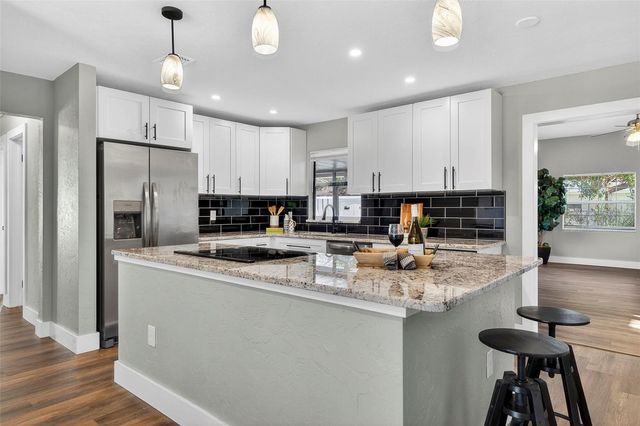 6525 15TH STREET N, St Petersburg, FL 33702