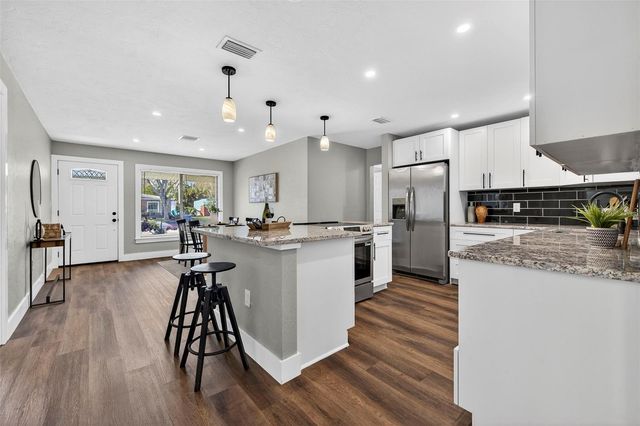 6525 15TH STREET N, St Petersburg, FL 33702