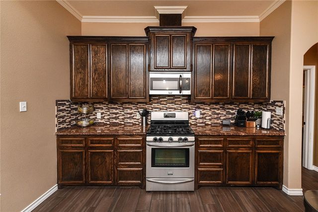 6910 King Jalil Ct, Corpus Christi, TX 78414