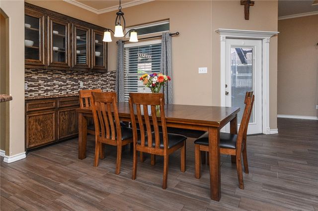 6910 King Jalil Ct, Corpus Christi, TX 78414