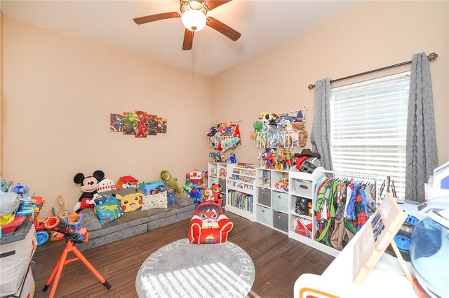 6910 King Jalil Ct, Corpus Christi, TX 78414