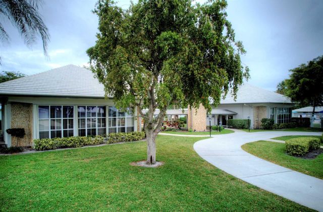 1801 Ocean Drive 110, Boynton Beach, FL 33426