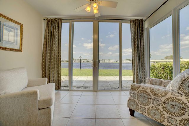 1801 Ocean Drive 110, Boynton Beach, FL 33426