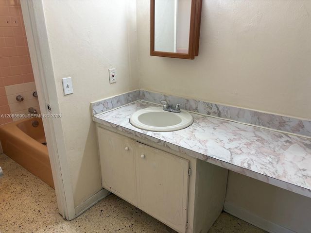 1838 SW 4th St 5, Miami, FL 33135