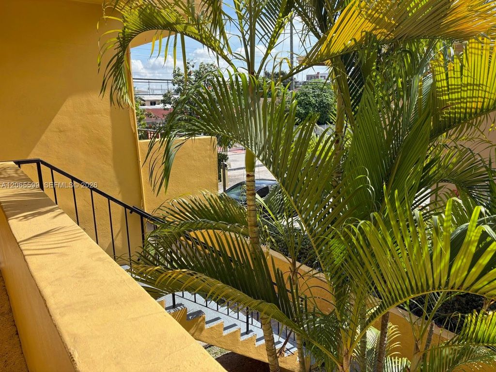 1838 SW 4th St 5, Miami, FL 33135