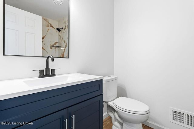 3517 Leith Ln, Louisville, KY 40218