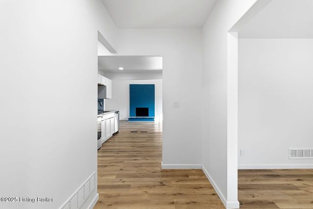 3517 Leith Ln, Louisville, KY 40218