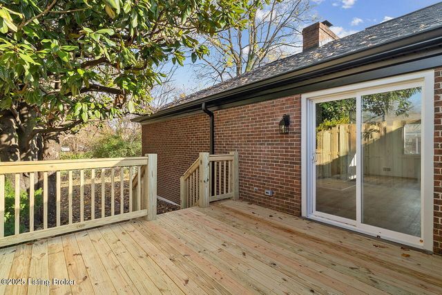 3517 Leith Ln, Louisville, KY 40218