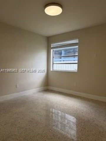 1607 NW 16th Ave 1, Miami, FL 33125