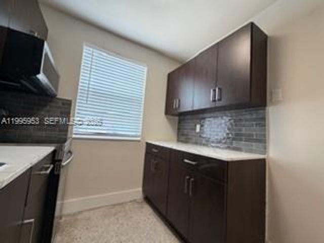 1607 NW 16th Ave 1, Miami, FL 33125