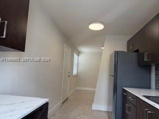 1607 NW 16th Ave 1, Miami, FL 33125