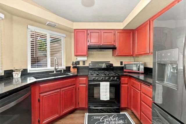 14244 Hillcrest, Fontana, CA 92337