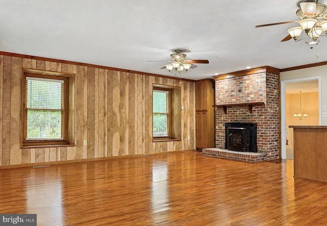 7115 MAXWELL DR, Hughesville, MD 20637