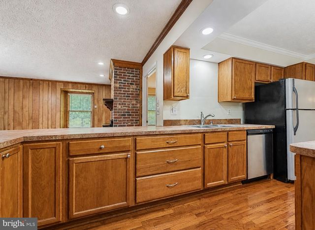 7115 MAXWELL DR, Hughesville, MD 20637