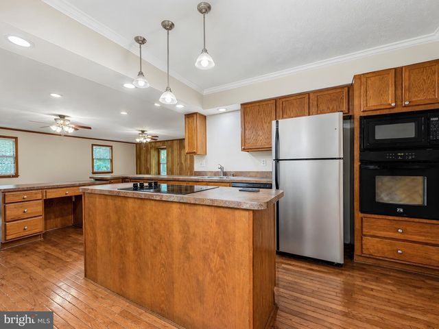 7115 MAXWELL DR, Hughesville, MD 20637