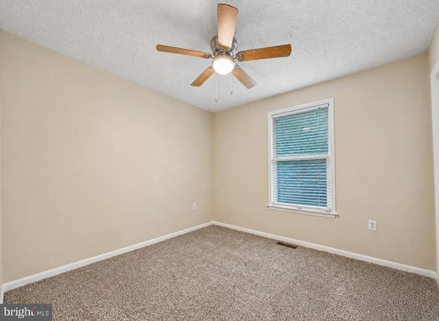 7115 MAXWELL DR, Hughesville, MD 20637