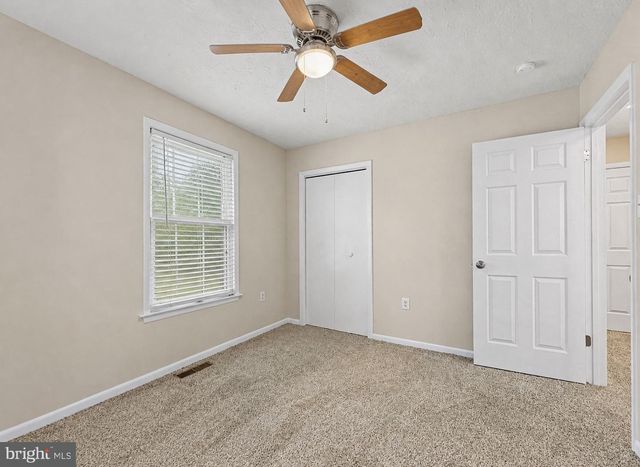7115 MAXWELL DR, Hughesville, MD 20637
