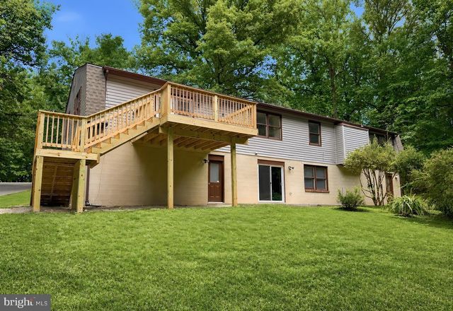 7115 MAXWELL DR, Hughesville, MD 20637