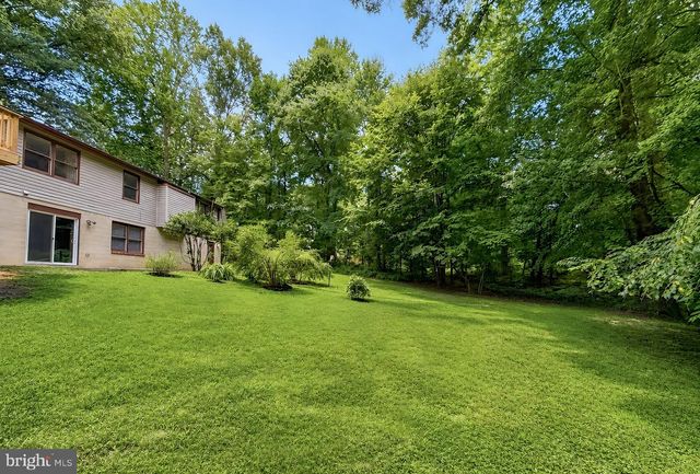 7115 MAXWELL DR, Hughesville, MD 20637
