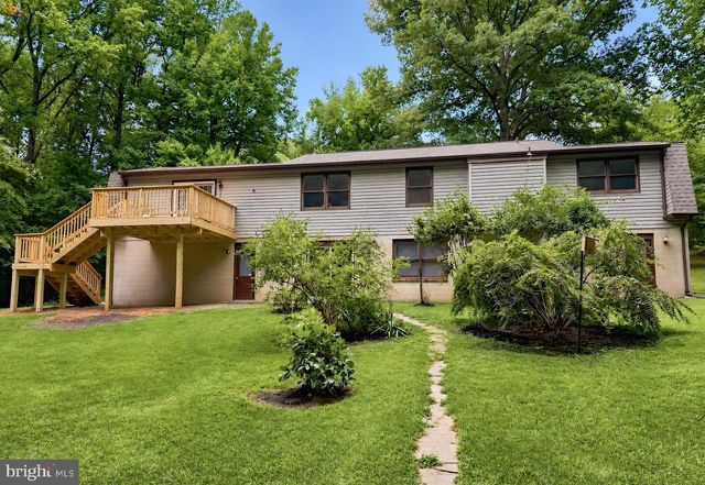 7115 MAXWELL DR, Hughesville, MD 20637