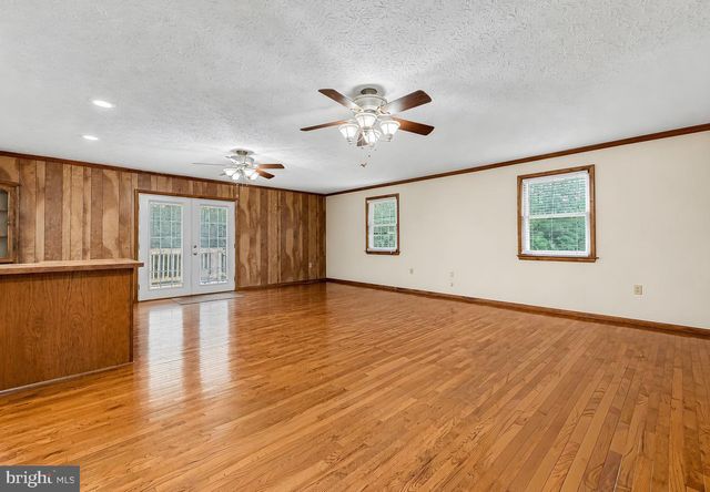 7115 MAXWELL DR, Hughesville, MD 20637