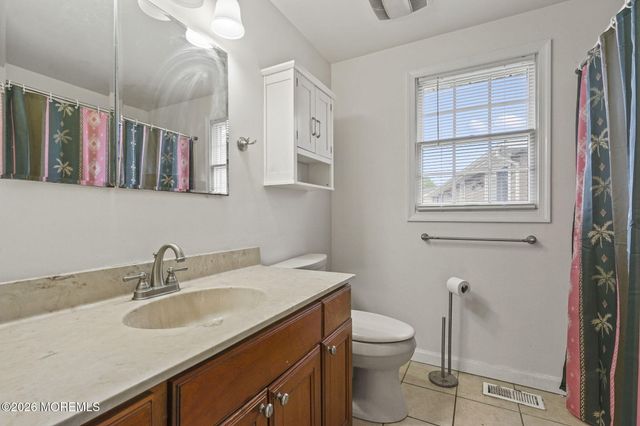 21 Parkview Way, Englishtown, NJ 07726
