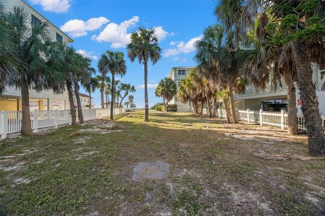 1306 GULF BOULEVARD, Indian Rocks Beach, FL 33785
