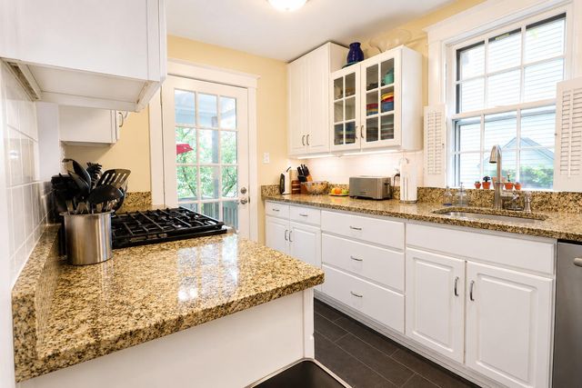 15 E WALNUT ST, Alexandria, VA 22301