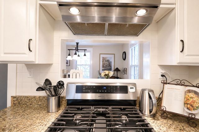15 E WALNUT ST, Alexandria, VA 22301