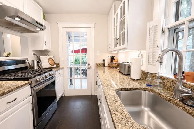 15 E WALNUT ST, Alexandria, VA 22301