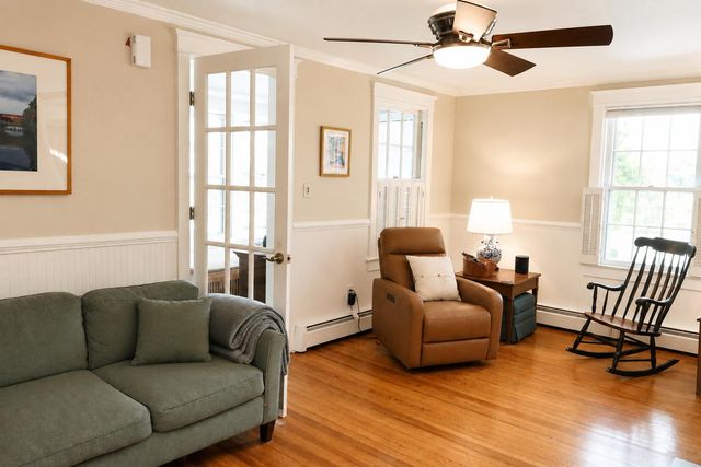 15 E WALNUT ST, Alexandria, VA 22301