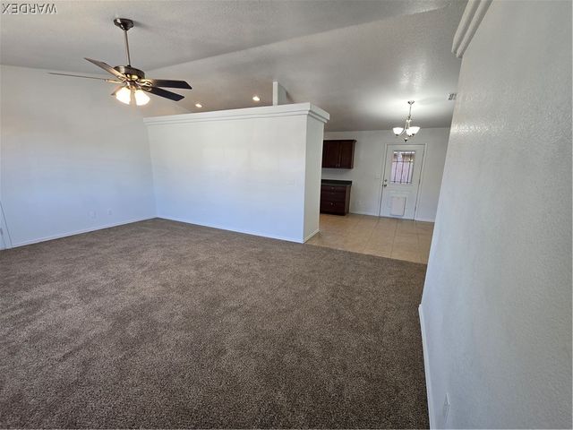 2470 E Neal Avenue, Kingman, AZ 86409
