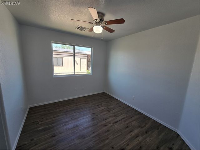 2470 E Neal Avenue, Kingman, AZ 86409