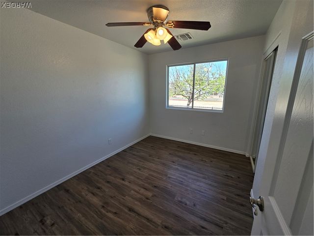 2470 E Neal Avenue, Kingman, AZ 86409