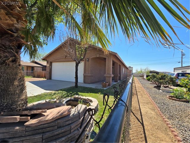 2470 E Neal Avenue, Kingman, AZ 86409