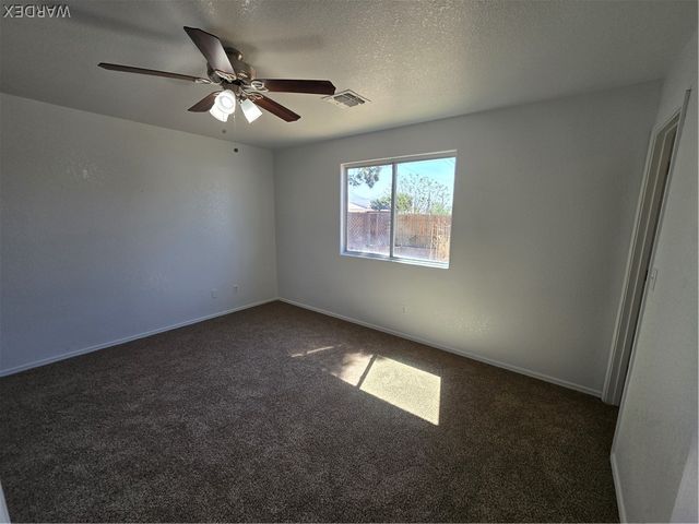 2470 E Neal Avenue, Kingman, AZ 86409