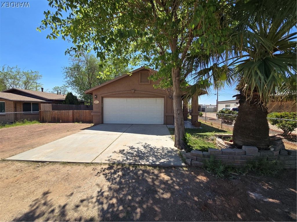 2470 E Neal Avenue, Kingman, AZ 86409