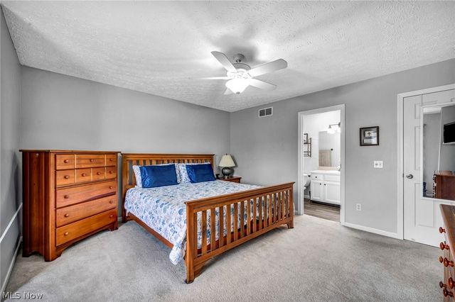 1174 Brittany Boulevard, Akron, OH 44312