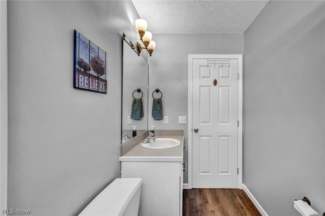 1174 Brittany Boulevard, Akron, OH 44312