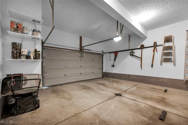 1174 Brittany Boulevard, Akron, OH 44312