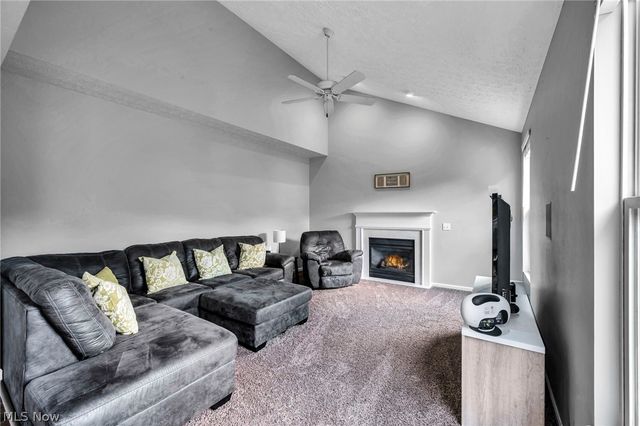 1174 Brittany Boulevard, Akron, OH 44312
