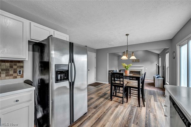 1174 Brittany Boulevard, Akron, OH 44312