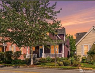 104 NE Sunset Street, Poulsbo, WA 98370