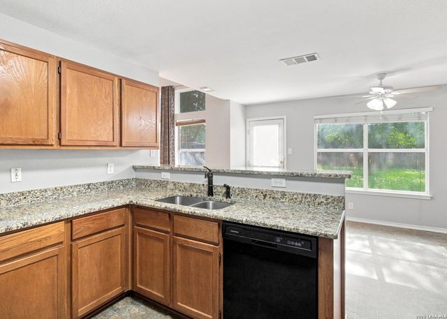7218 BURNS WAY, San Antonio, TX 78250